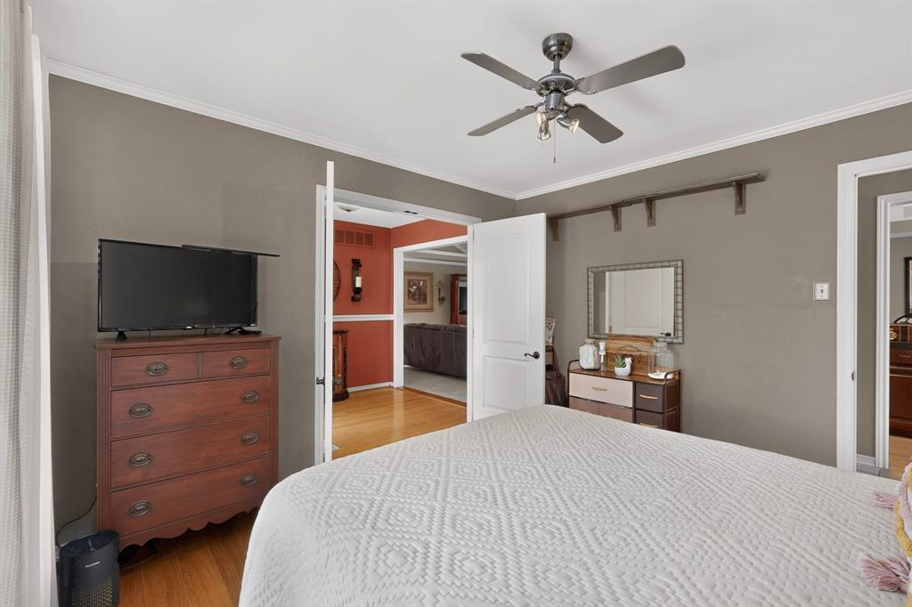 611 N Fm 740 Property Photo 15