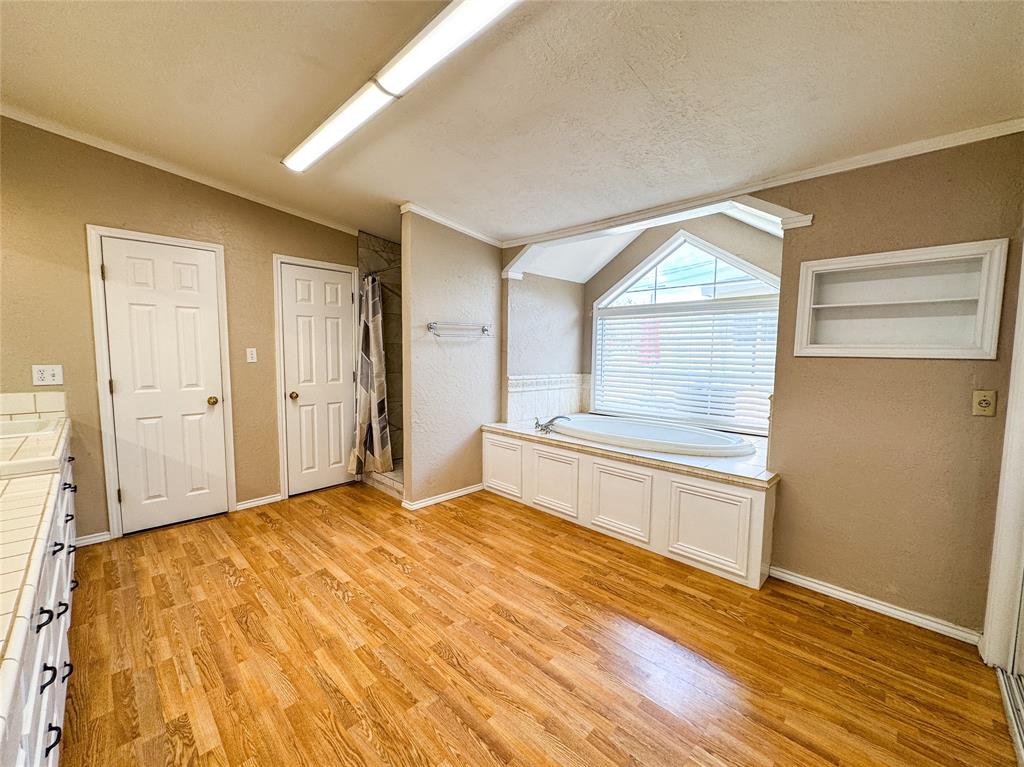 703 N Avenue E Property Photo 12
