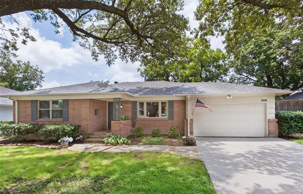 306 S Lois Lane Property Photo 1
