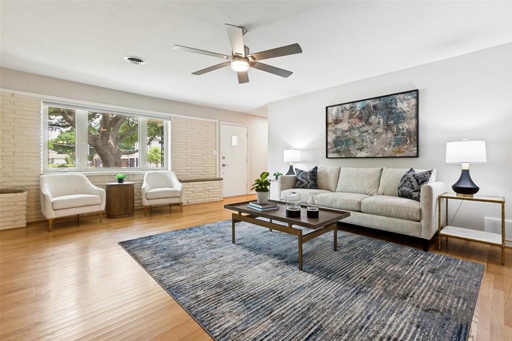 306 S Lois Lane Property Photo 4