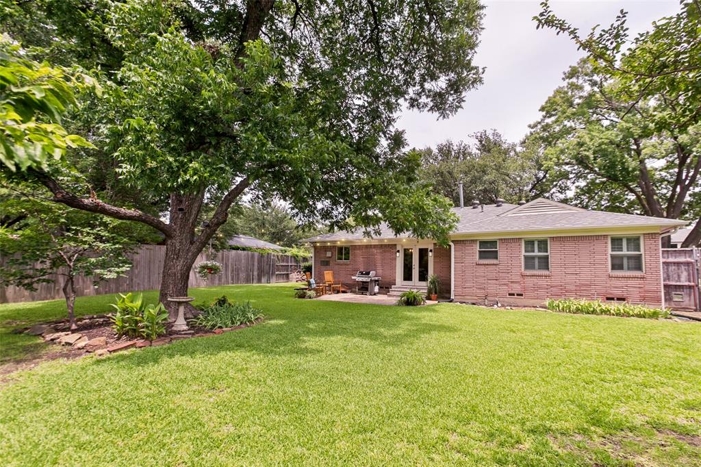 306 S Lois Lane Property Photo 18