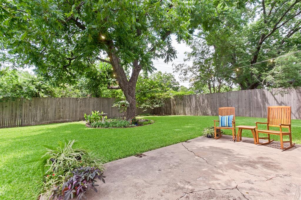 306 S Lois Lane Property Photo 21