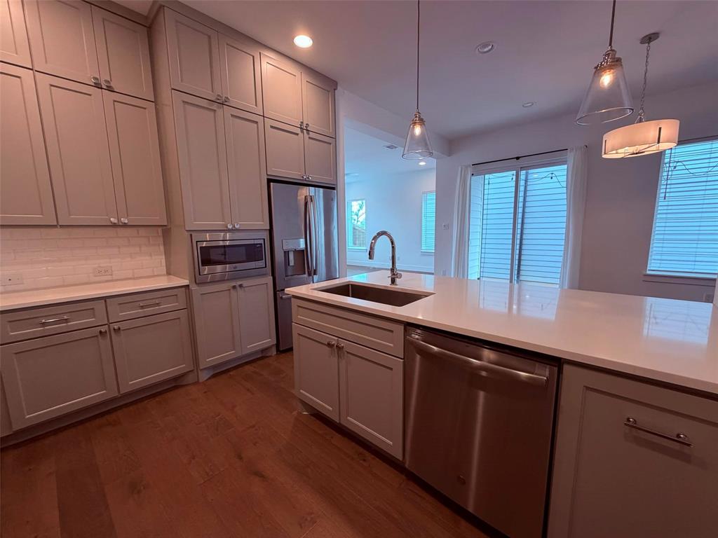 2232 Scenic Bluff Drive Property Photo 2