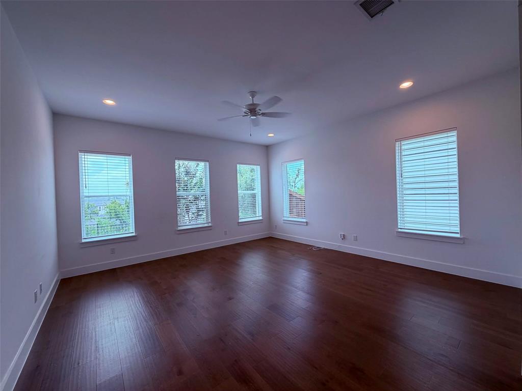 2232 Scenic Bluff Drive Property Photo 4