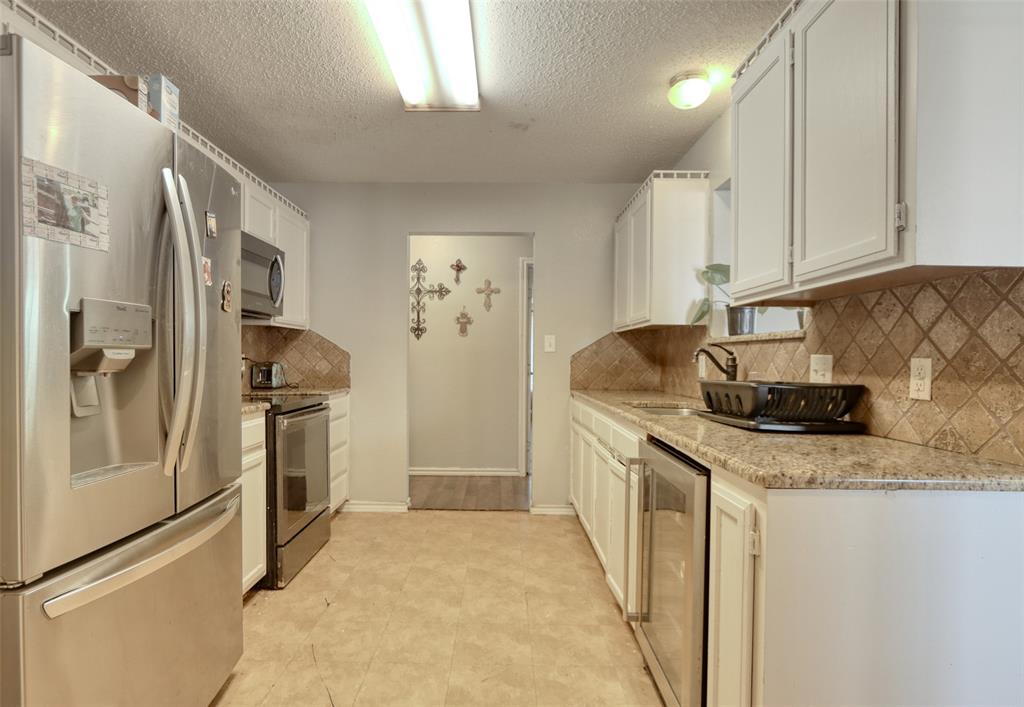 108 Wolf Lane Property Photo 17