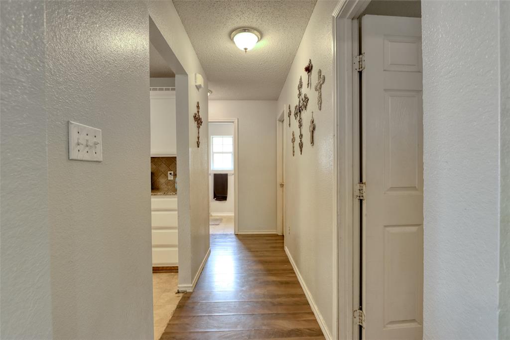 108 Wolf Lane Property Photo 22