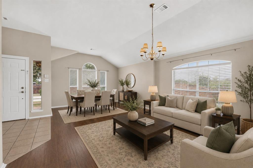 101 Wandering Drive Property Photo 4