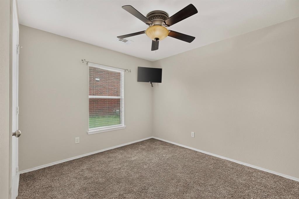 101 Wandering Drive Property Photo 23