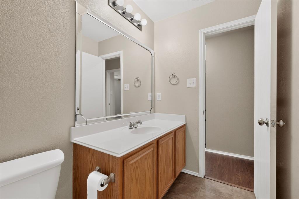 101 Wandering Drive Property Photo 27