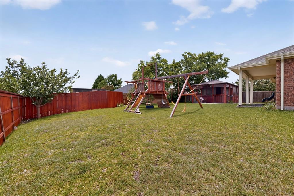 101 Wandering Drive Property Photo 33