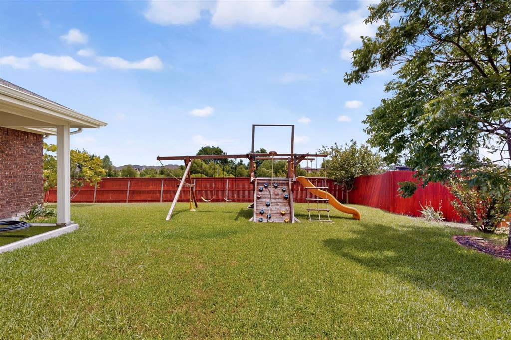 101 Wandering Drive Property Photo 34