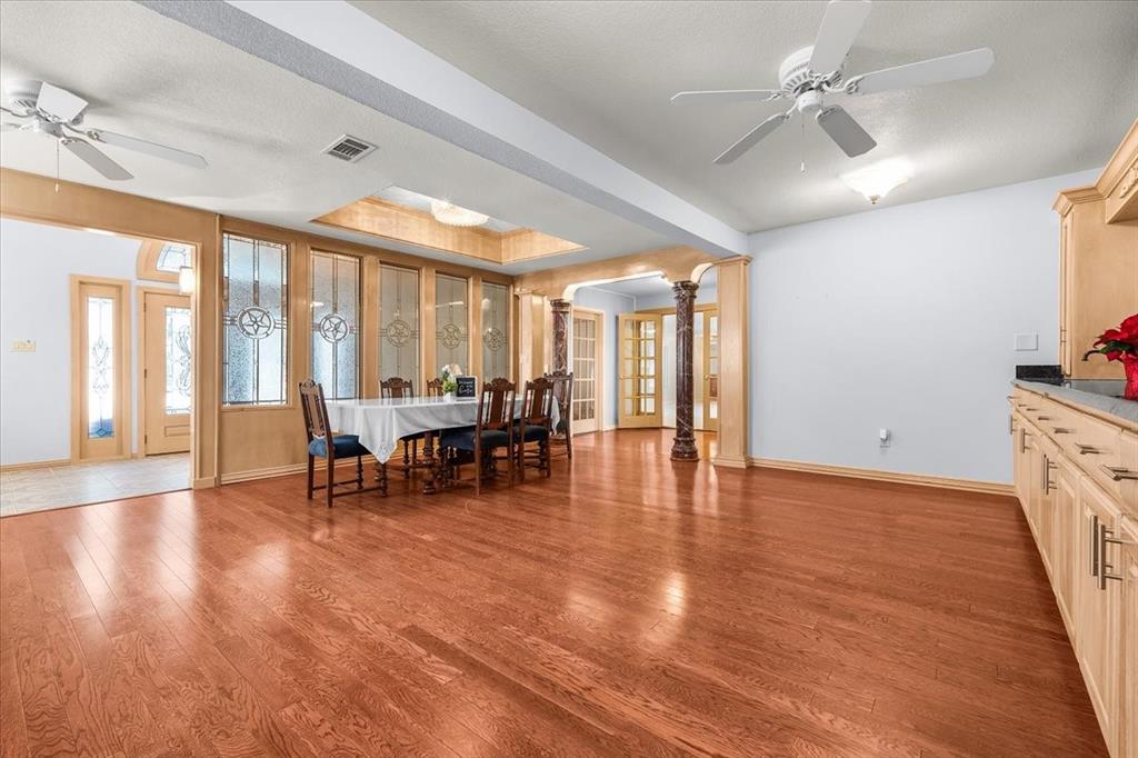 8248 Meadowbrook Drive Property Photo 10