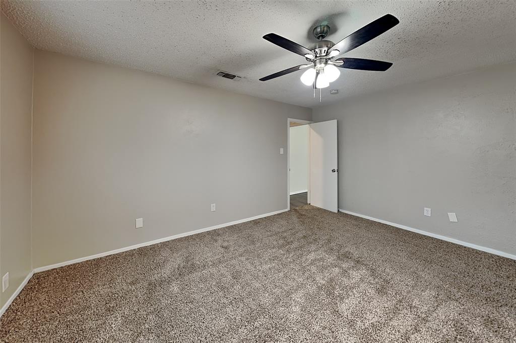 7228 Echo Hill Drive Property Photo 8