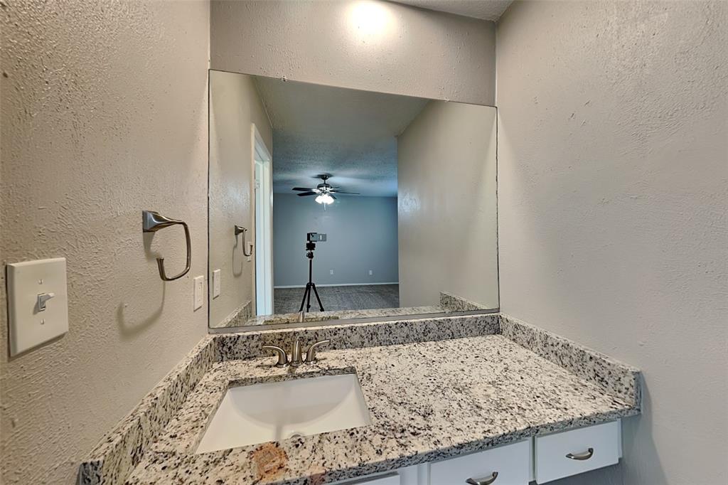 7228 Echo Hill Drive Property Photo 11