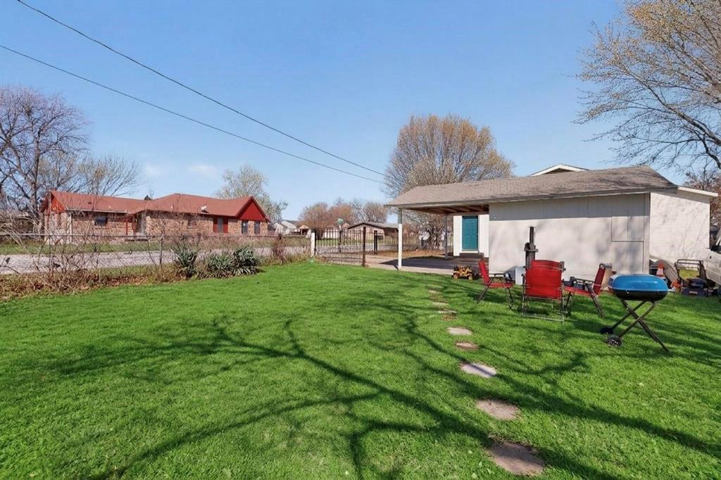 1300 E Mulkey Street Property Photo 26