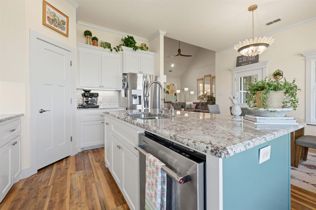1710 Urban Avenue Property Photo 14