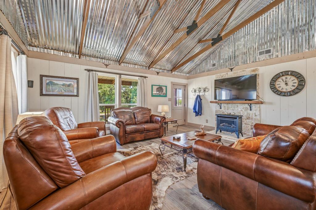 1271 Private 2120 Road Property Photo 7