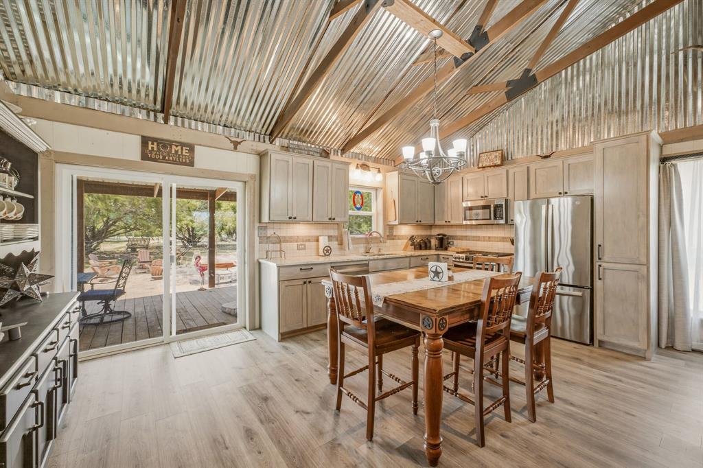 1271 Private 2120 Road Property Photo 9