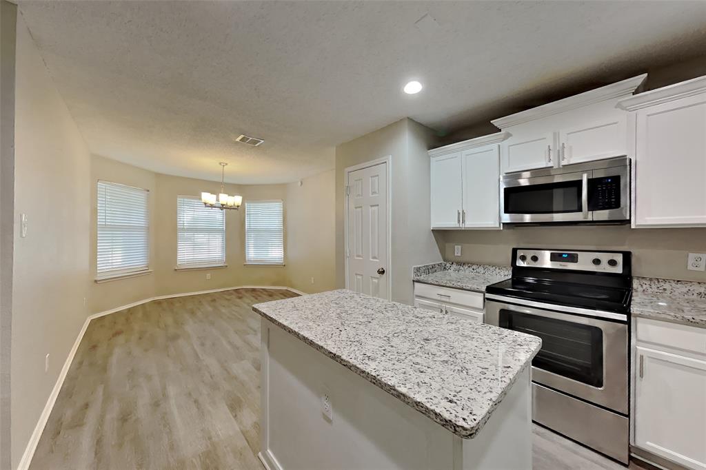 1022 Halifax Lane Property Photo 5