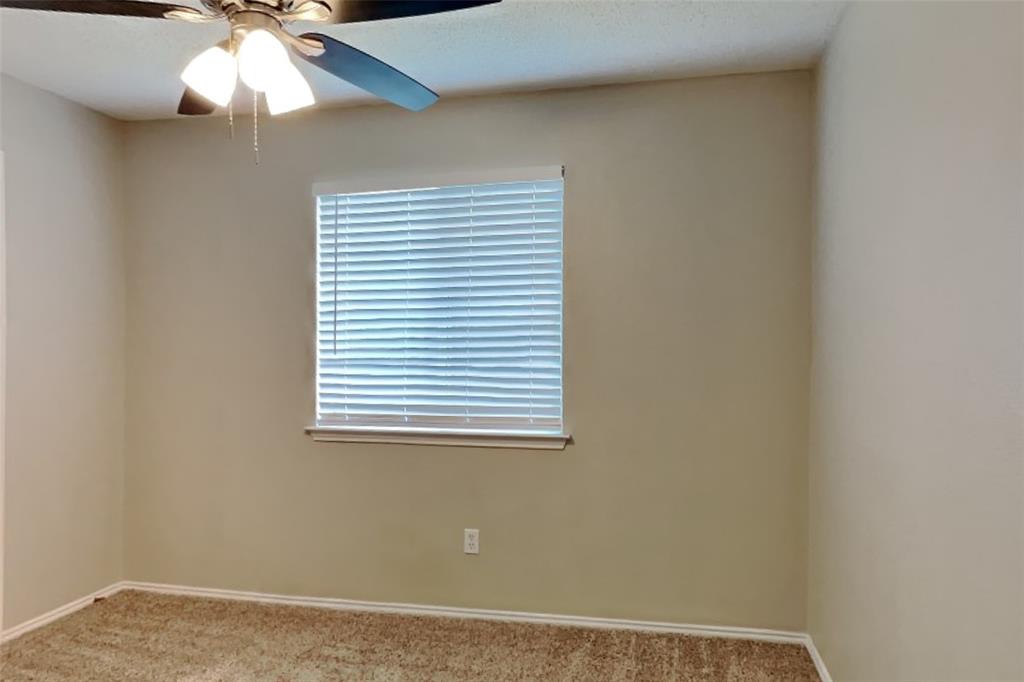 1022 Halifax Lane Property Photo 13