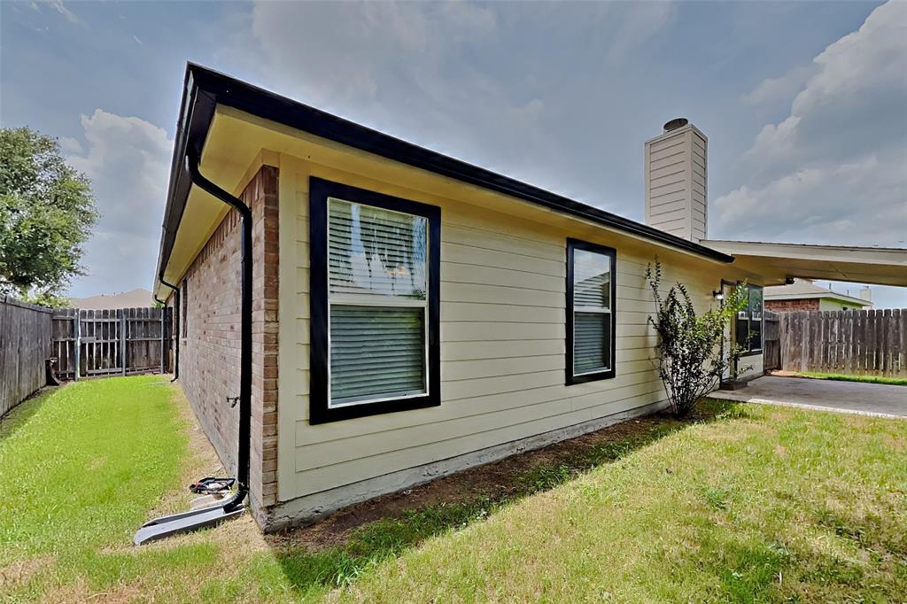 1022 Halifax Lane Property Photo 17