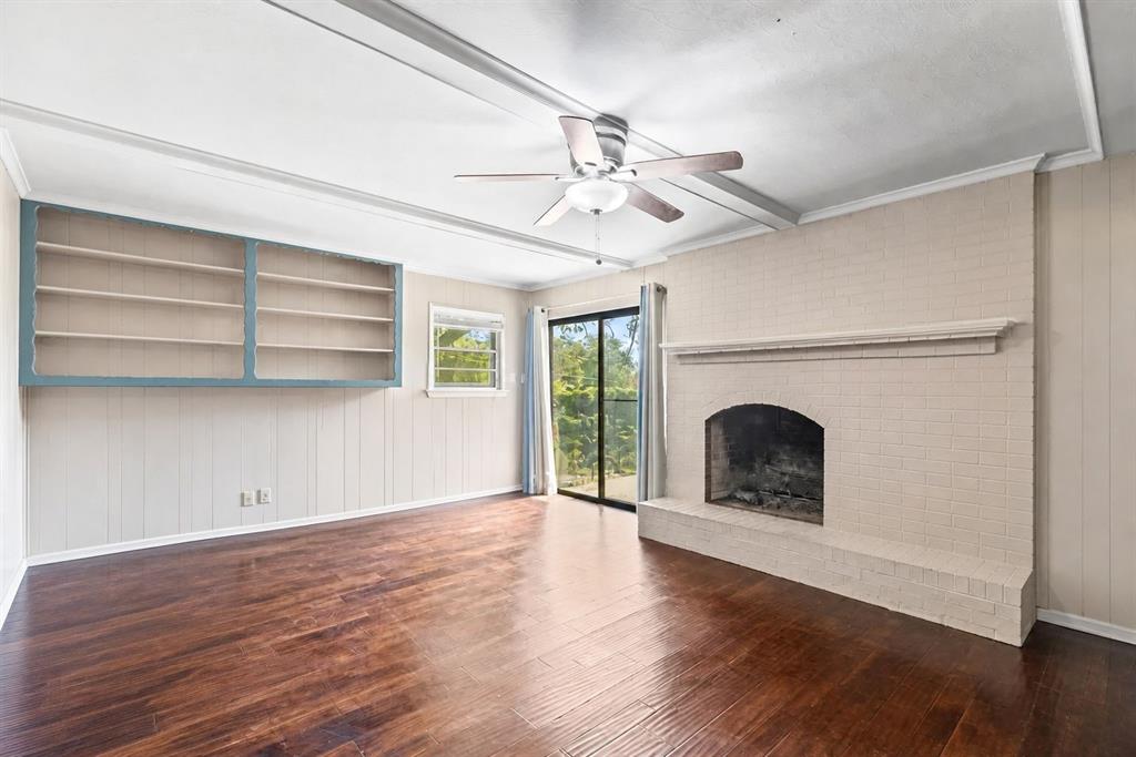 725 Branch Drive Property Photo 4