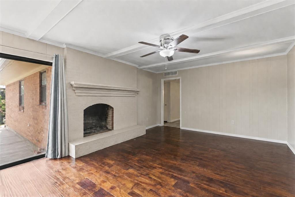 725 Branch Drive Property Photo 5