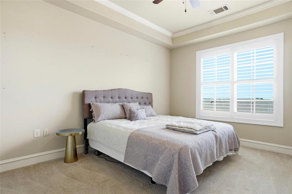 301 Watermere Drive 414 Property Photo 5