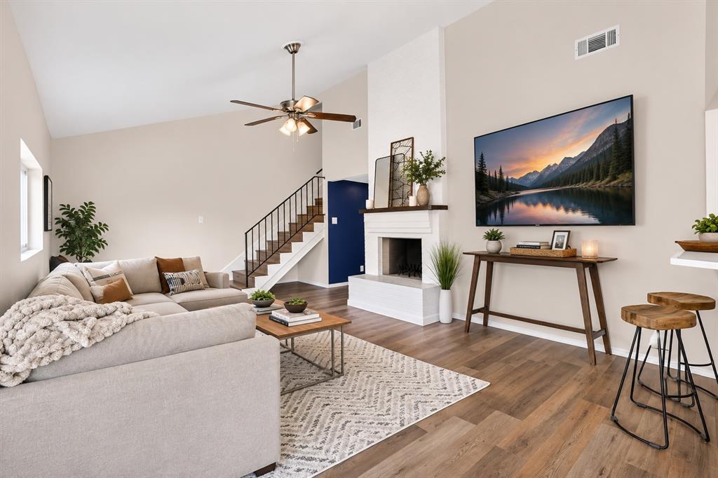 1802 Rainbow Drive Property Photo 3