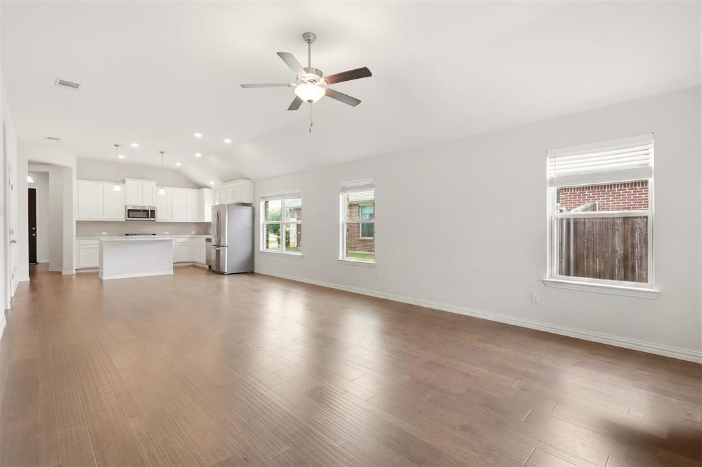 2704 Dancing Flame Drive Property Photo 8