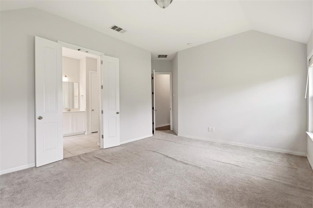 2704 Dancing Flame Drive Property Photo 17