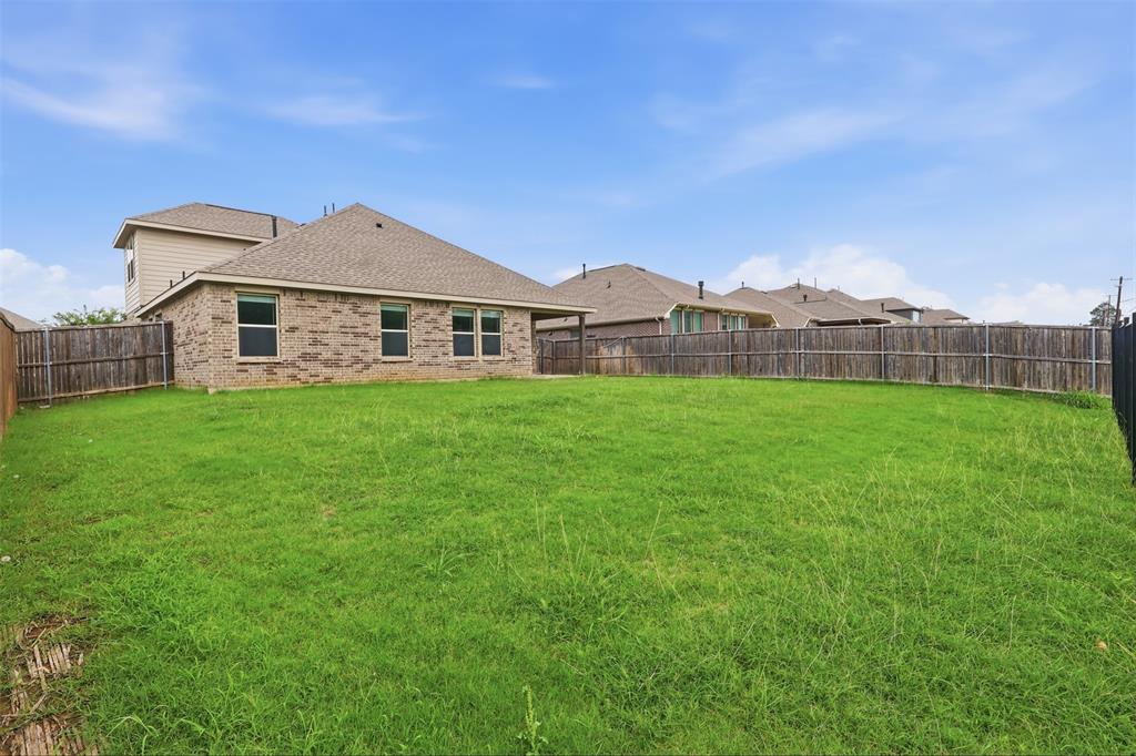 2704 Dancing Flame Drive Property Photo 28
