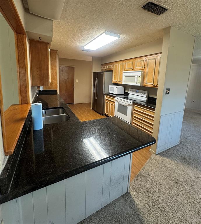 3904 Cimmaron Trail Property Photo 4