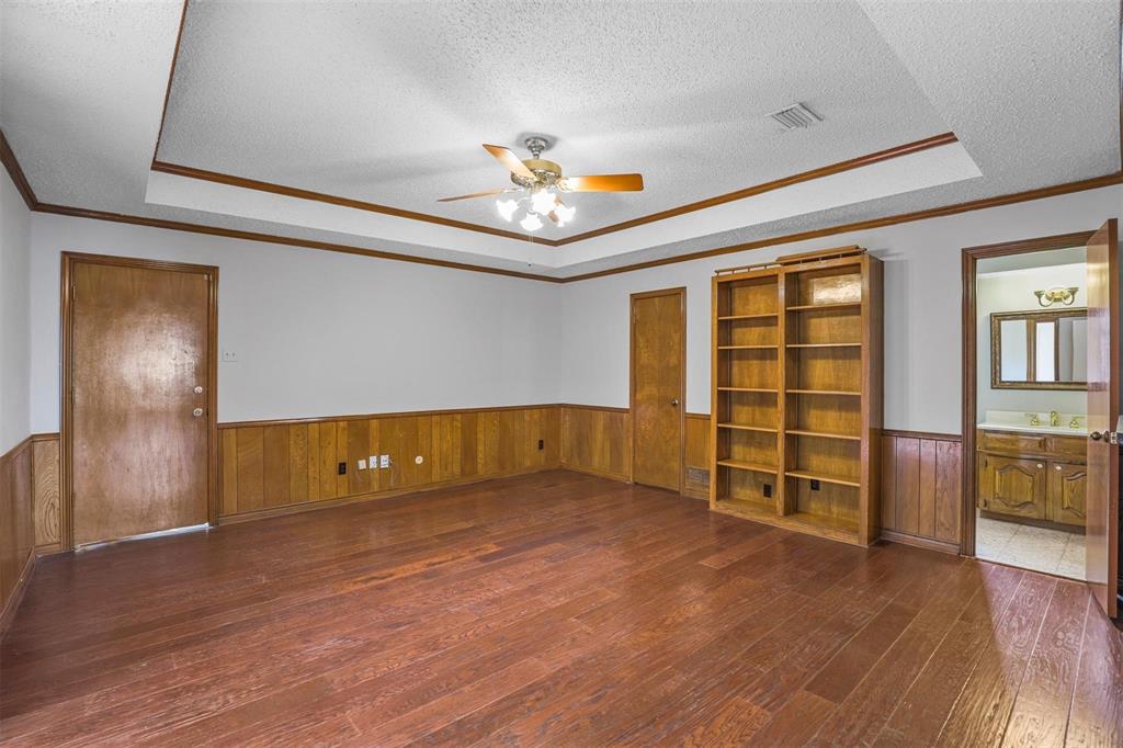 9738 Windham Drive Property Photo 3