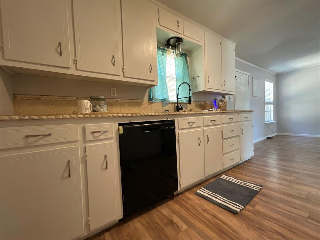 253 County Road 1743 Property Photo 11