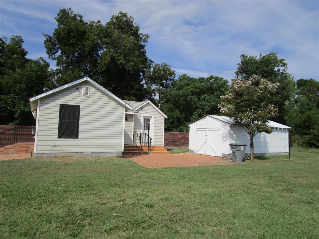 3718 N Westmoreland Road Property Photo 3