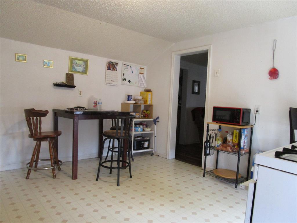 3718 N Westmoreland Road Property Photo 7
