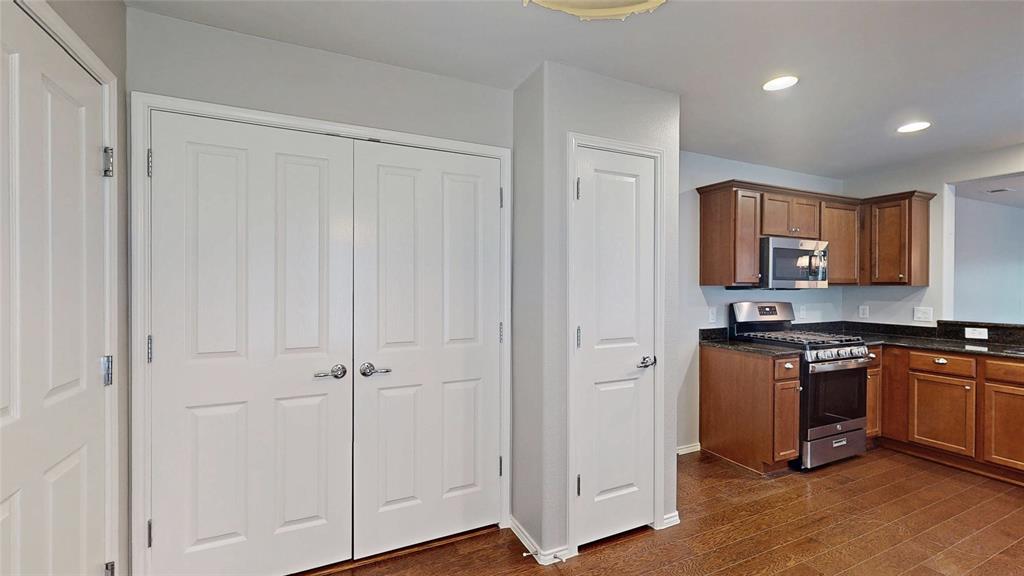 1456 Birmingham Forest Drive Property Photo 19