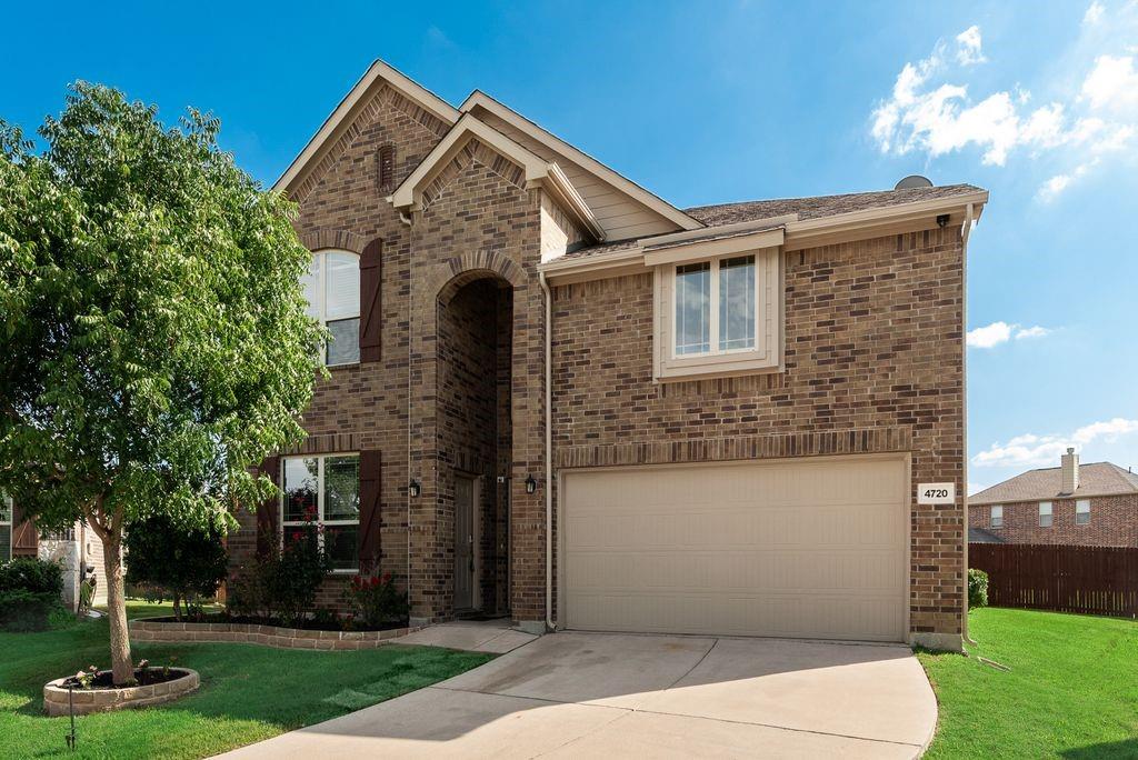 4720 River Edge Place Property Photo 2
