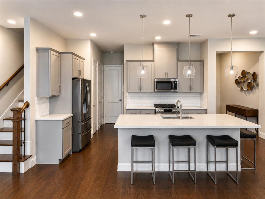 8235 Snapdragon Way Property Photo 6