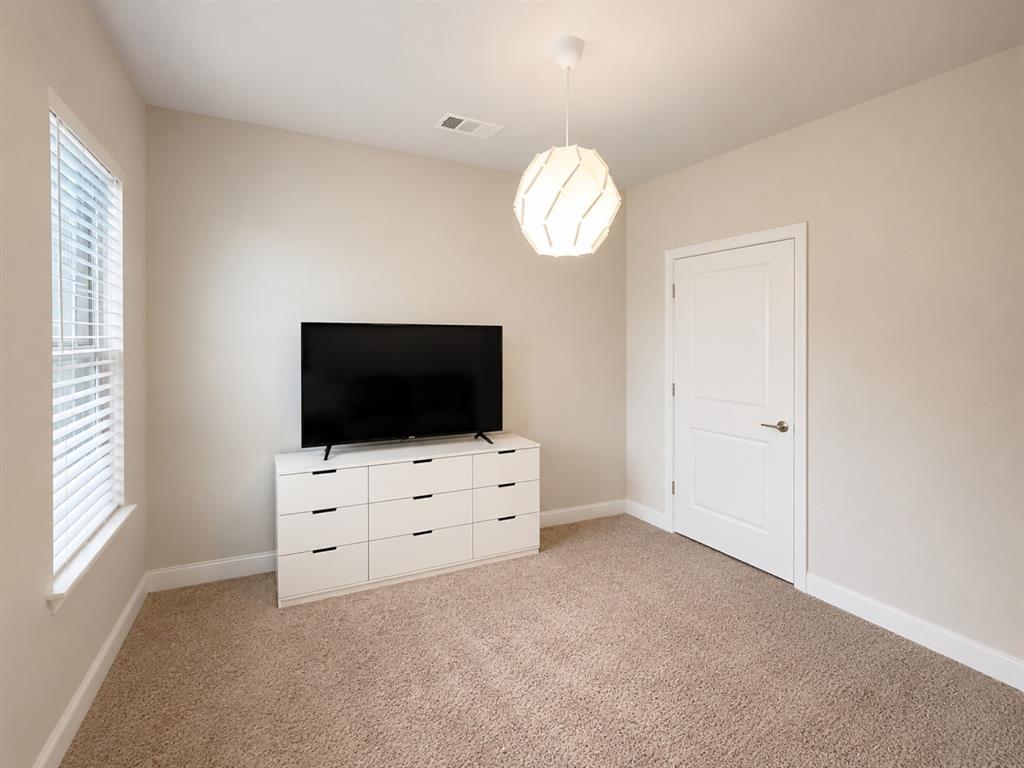 8235 Snapdragon Way Property Photo 19