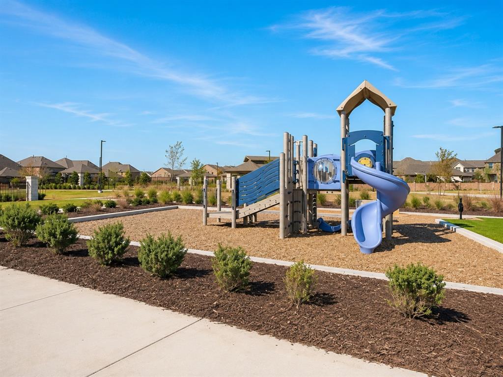 8235 Snapdragon Way Property Photo 27