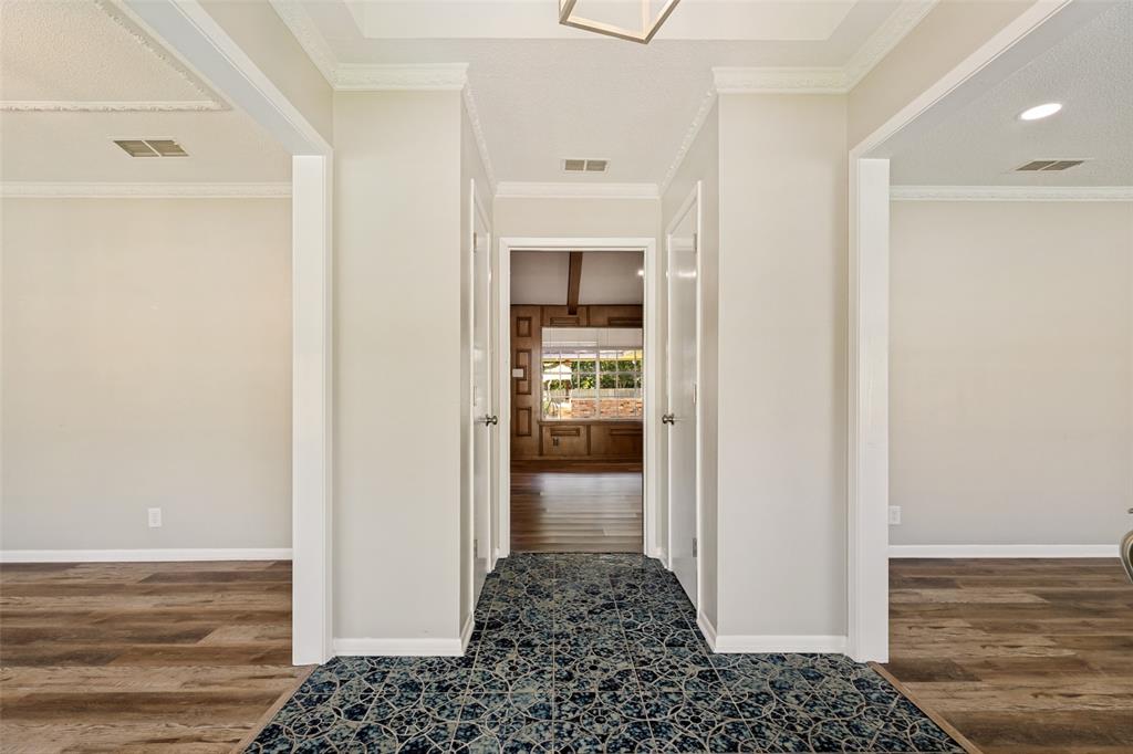 2500 Brookhaven Drive Property Photo 5
