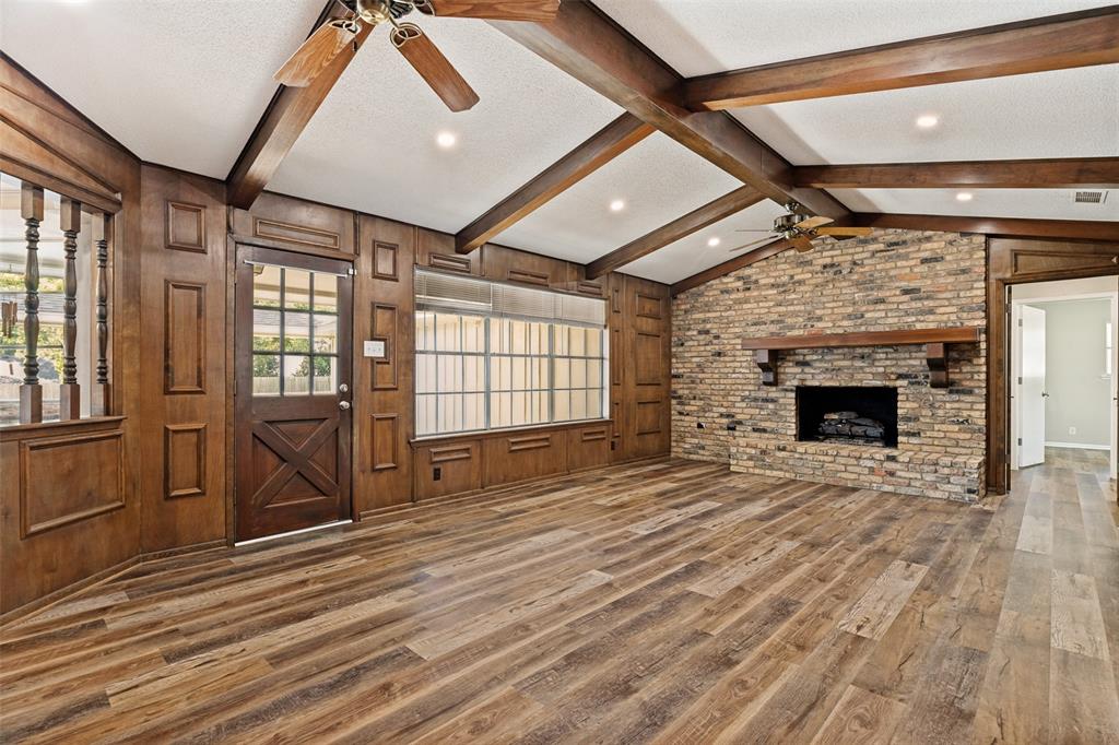 2500 Brookhaven Drive Property Photo 8