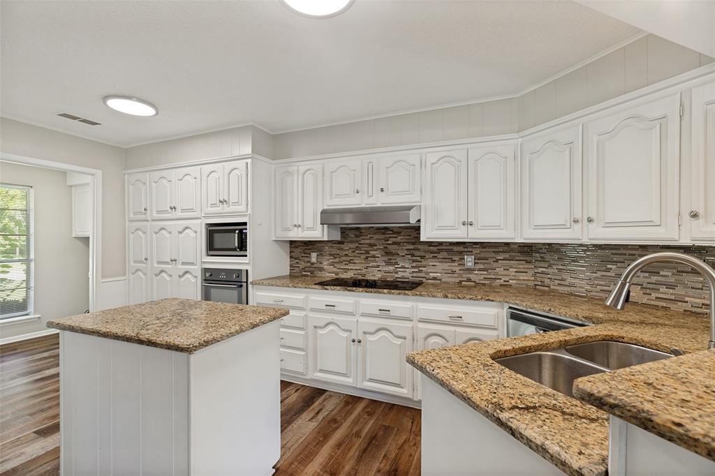 2500 Brookhaven Drive Property Photo 11