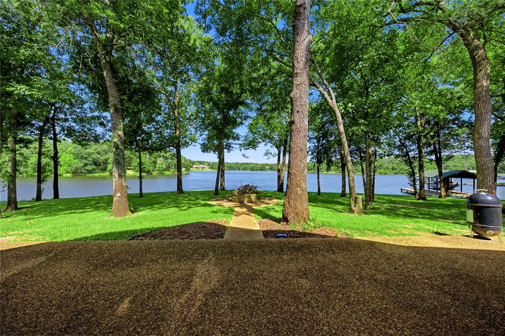 8726 Toler Pointe Property Photo 6