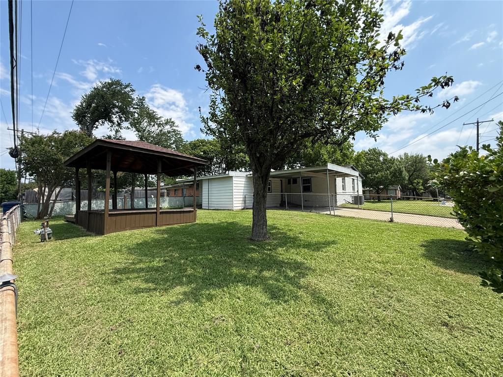 10403 Sandra Lynn Drive Property Photo 3