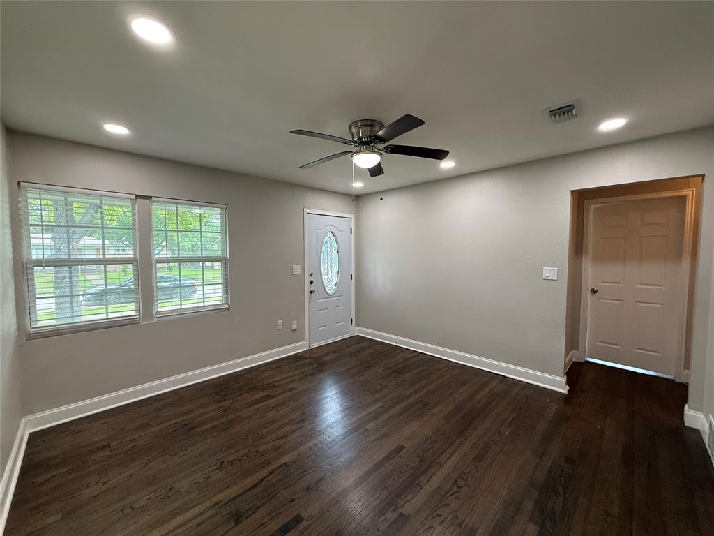 10403 Sandra Lynn Drive Property Photo 4