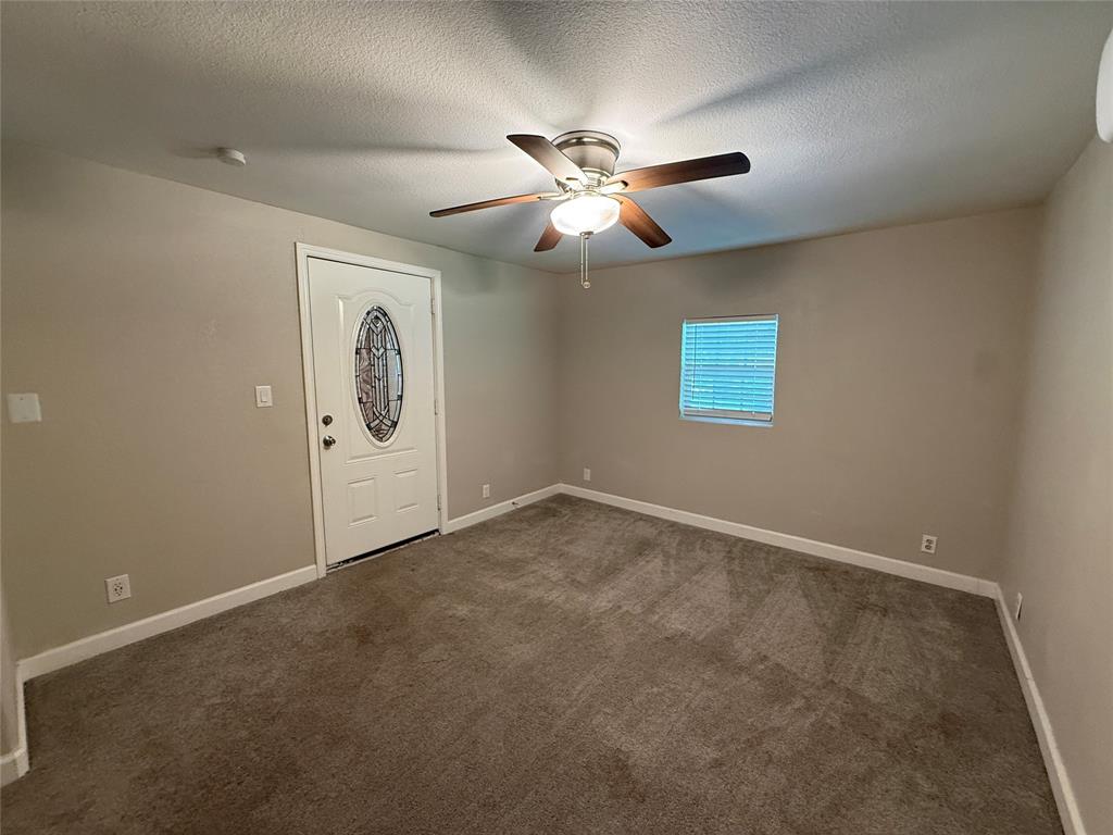 10403 Sandra Lynn Drive Property Photo 5