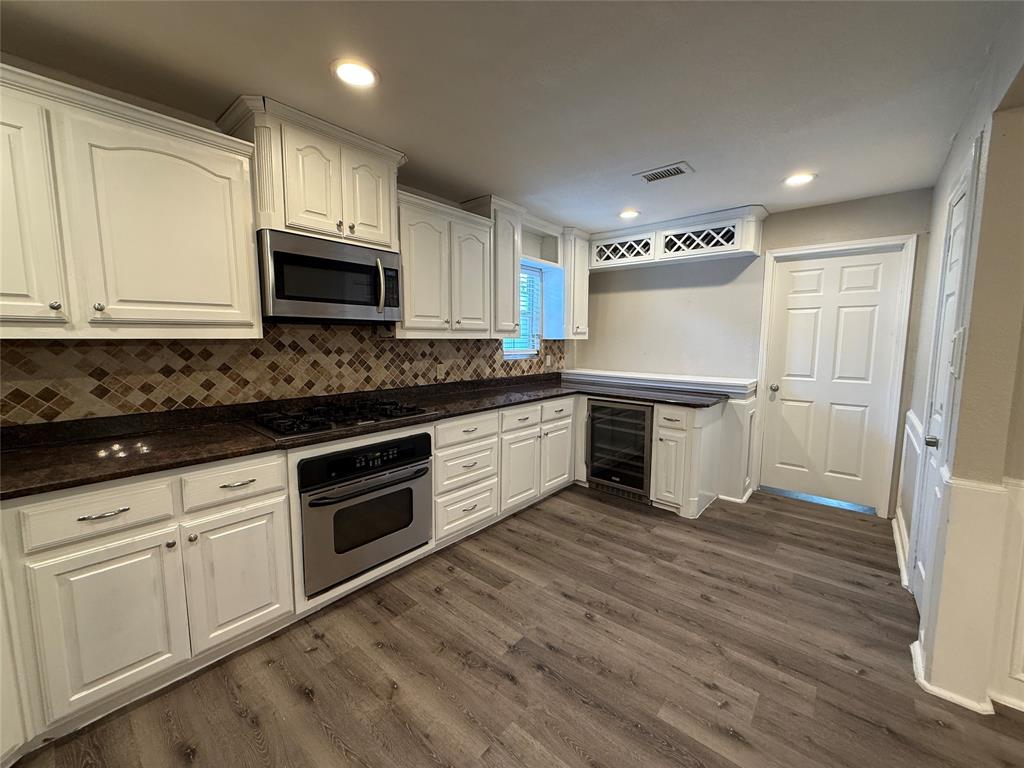 10403 Sandra Lynn Drive Property Photo 10